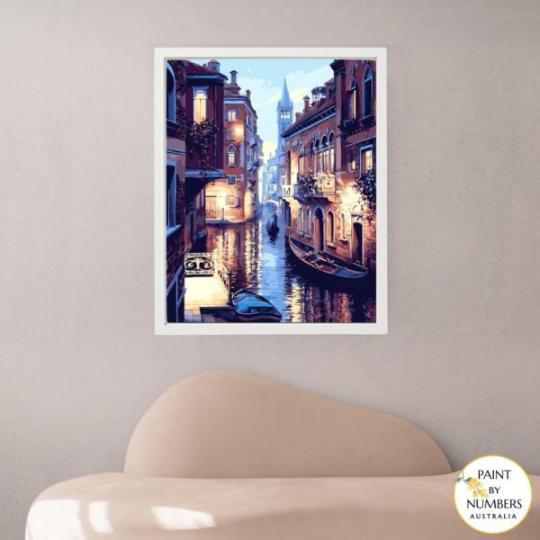 PBNAU - WHITE FRAME (City built on water)